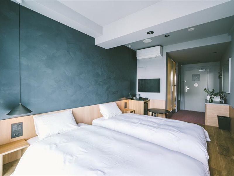 Landabout Tokio